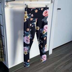 Onzie Floral Legging